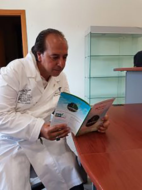 Il phd usa dott. cav. costantino mazzanobile d'aragona naturopata master specializzato in naturopatia scientifica umana e veterinaria